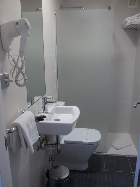Hostal Ameztia Doneztebe Habitación foto